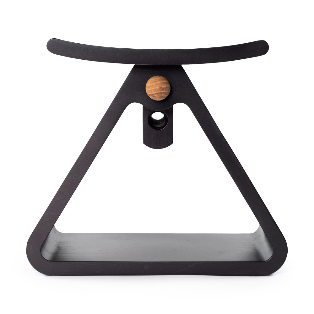 Boraatii Stool