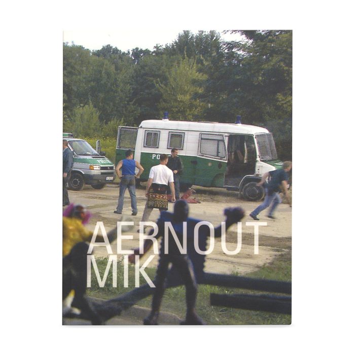 Aernout Mik – Paperback
