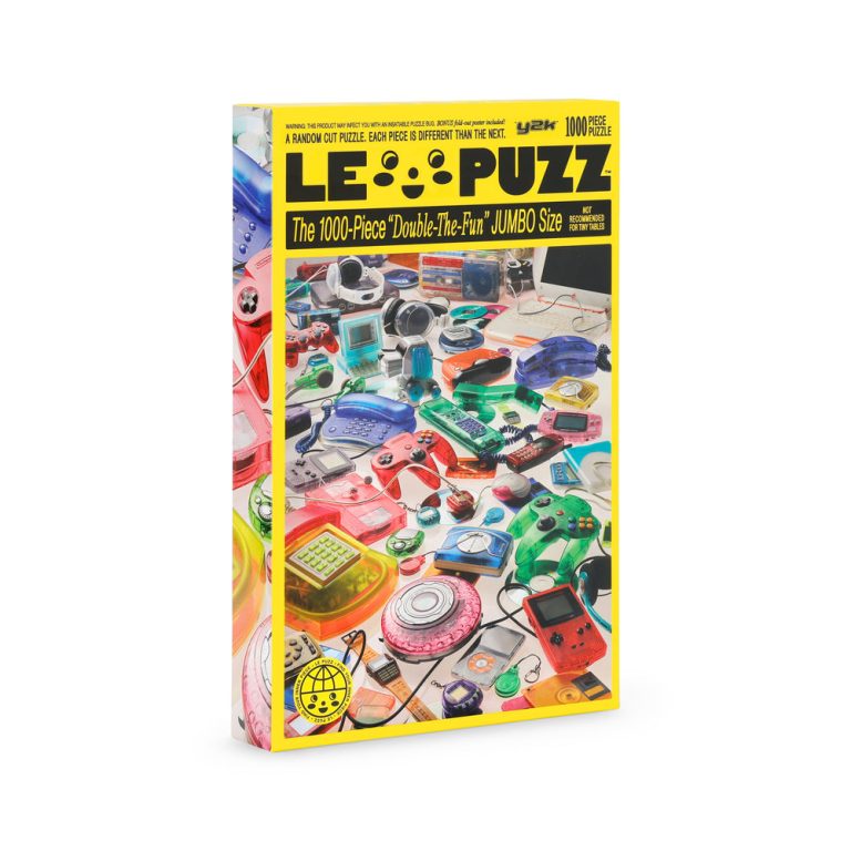 Le Puzz Retrospekt Y2K Retro Tech Jigsaw Puzzle – 1,000 Pieces